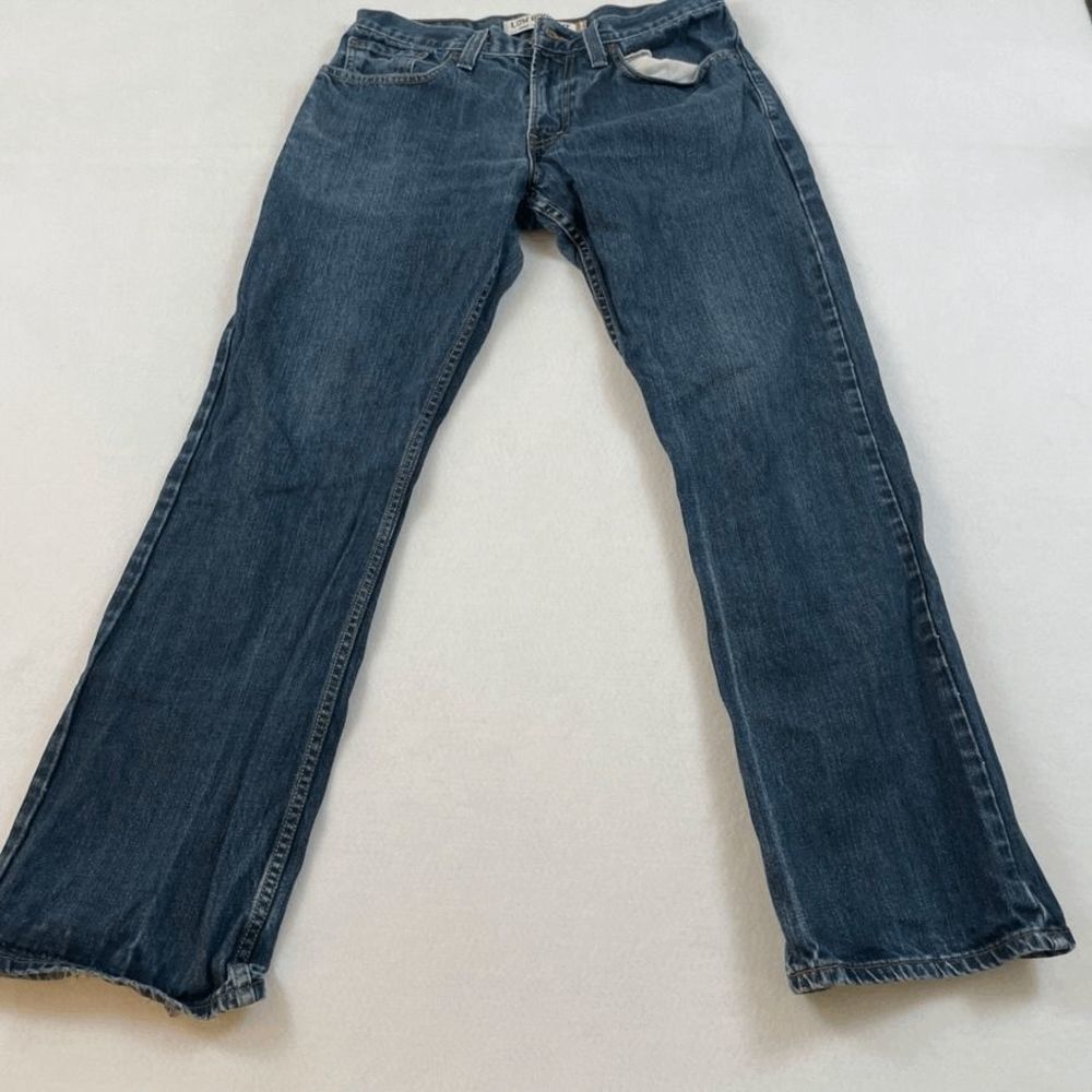 Levis low bootcut medium wash size W31 L30